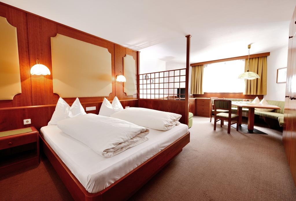 Residence Bacher Oberolang Zimmer foto