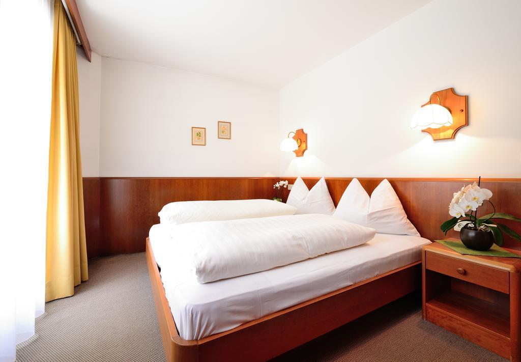 Residence Bacher Oberolang Zimmer foto